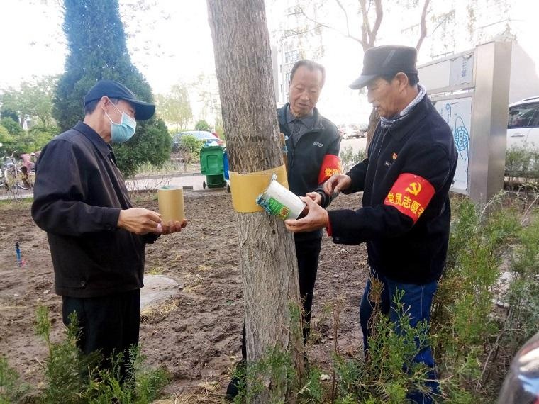 刘万里:发挥余热服务社区居民