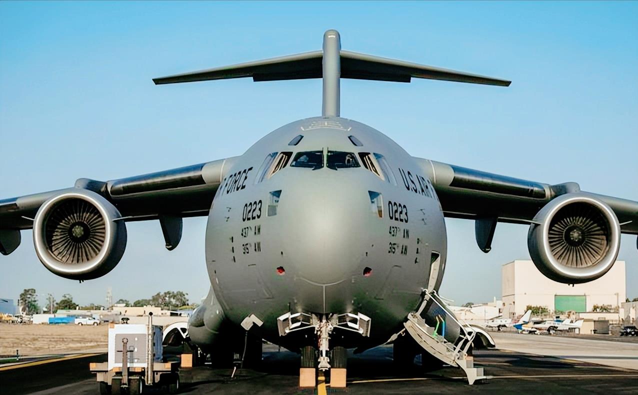 中国提前一步?美军公布新代战略运载机计划,未料中国早已试飞