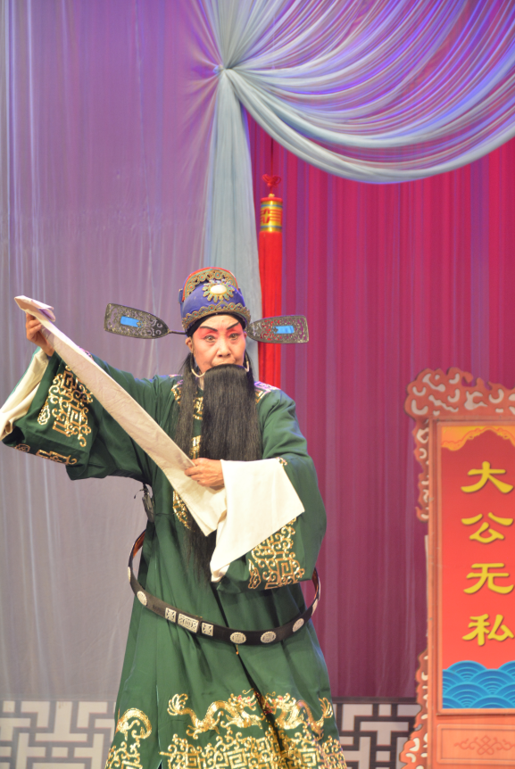 国家级非遗项目介绍屈登梅屈登梅,女生于一九四三年生,国家三级演员