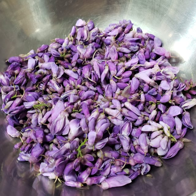 紫藤花蒸菜