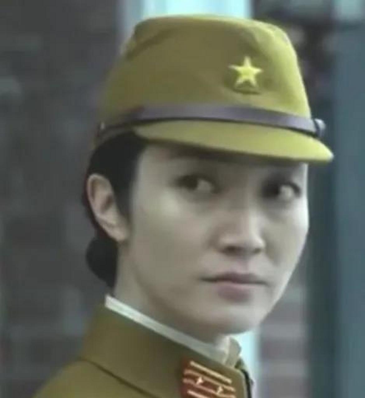 伪装者# 南田课长的扮演者松峰莉璃,她是一个日本人,出生于日本福冈