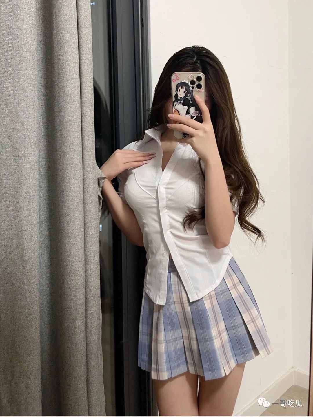 自拍|裙子刚刚好,就是衬衫小了点