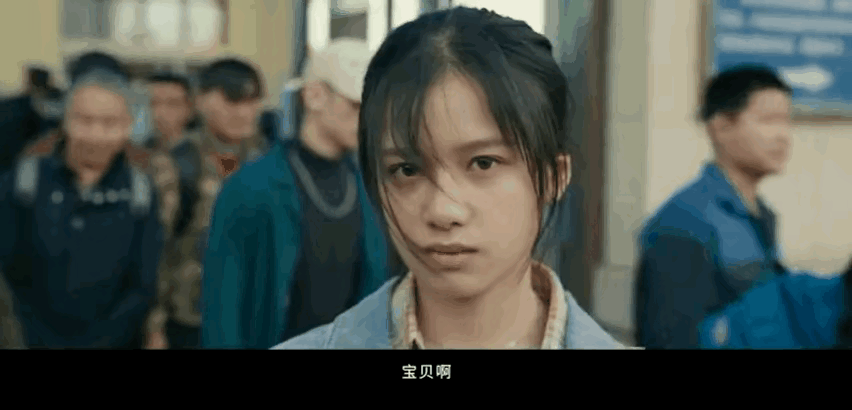 不仅要照顾女儿的一切,季佩珍还要照顾得了老年痴呆的婆婆,她每天要
