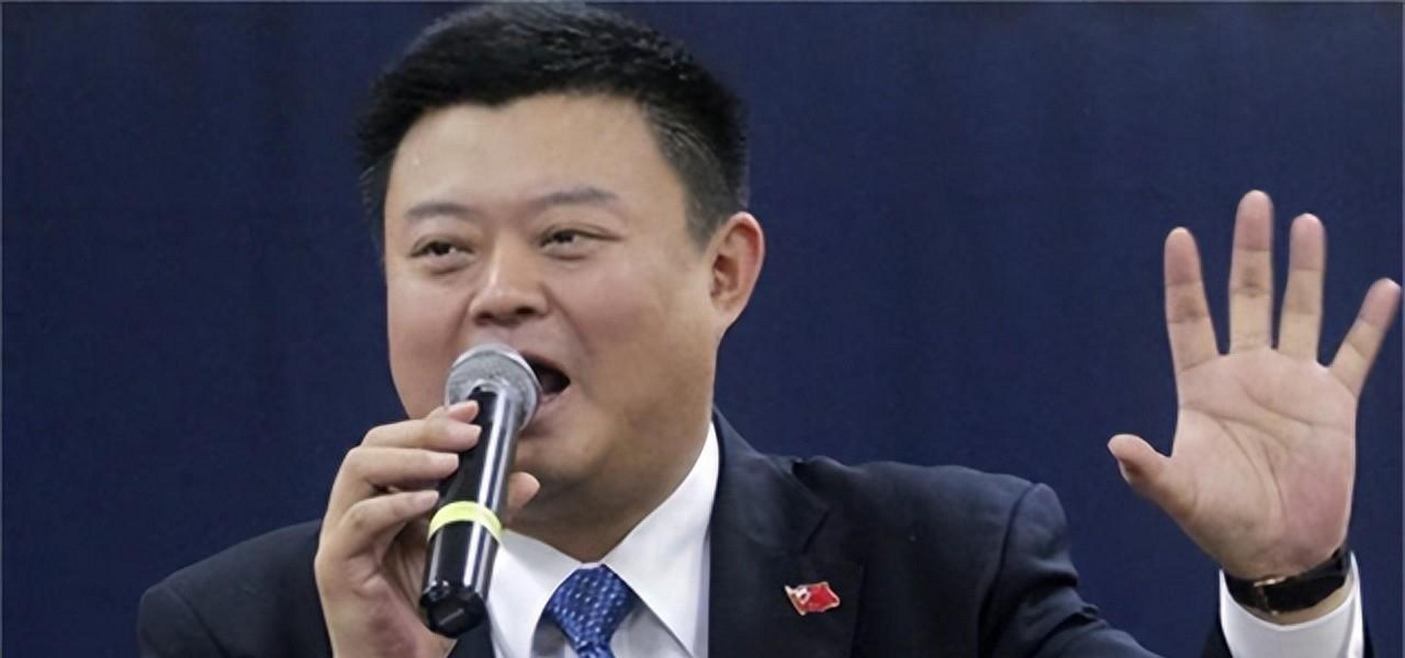 骗走国家280亿,现已失联 王靖是信威集团的董事长,在21世纪初通过一