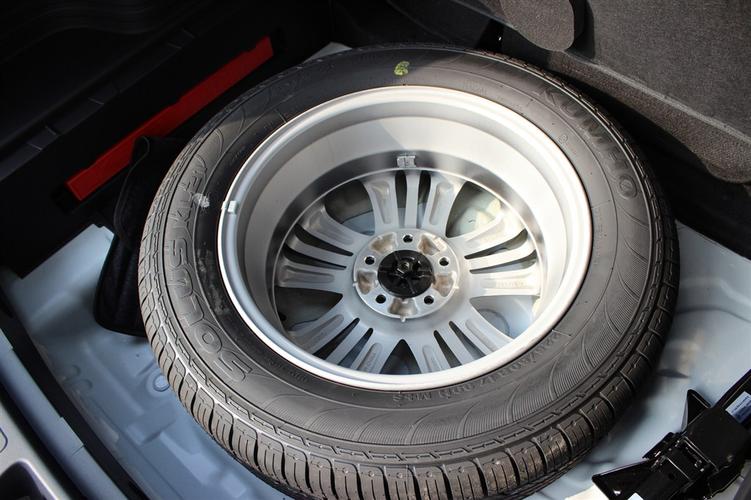 北京现代ix35的备胎是不是全尺寸的?