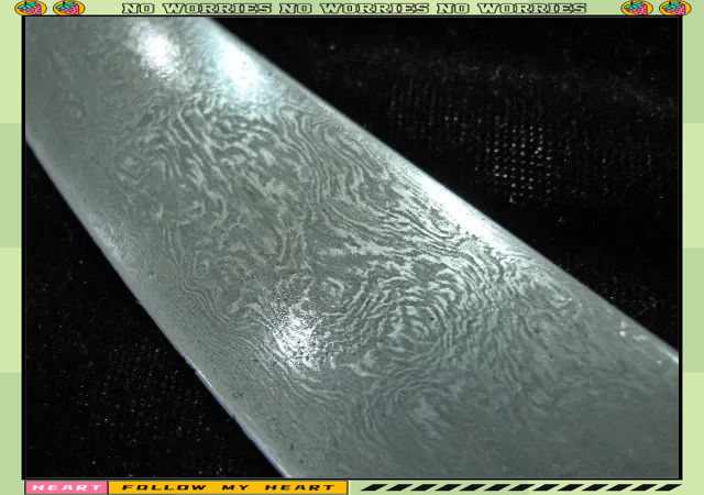 尽管现代技术已使得高碳钢的制造不再依赖坩埚渗碳,但乌兹钢锭的独特