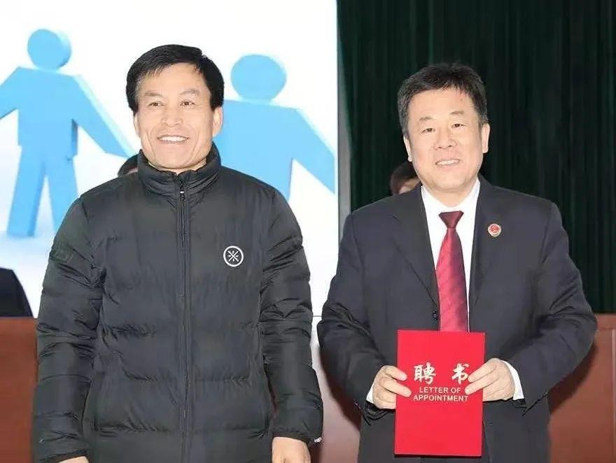 市检察院副检察长王俊民受聘担任魏集镇中学"法治副校长"