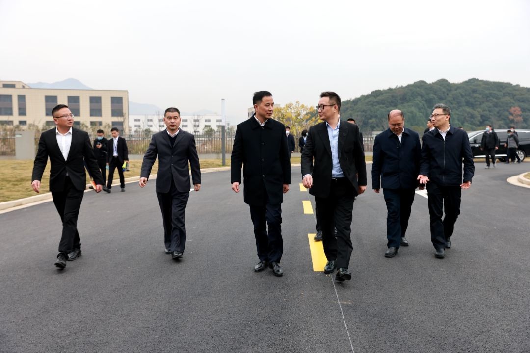 上海飞科电器股份有限公司董事长李丐腾来景考察