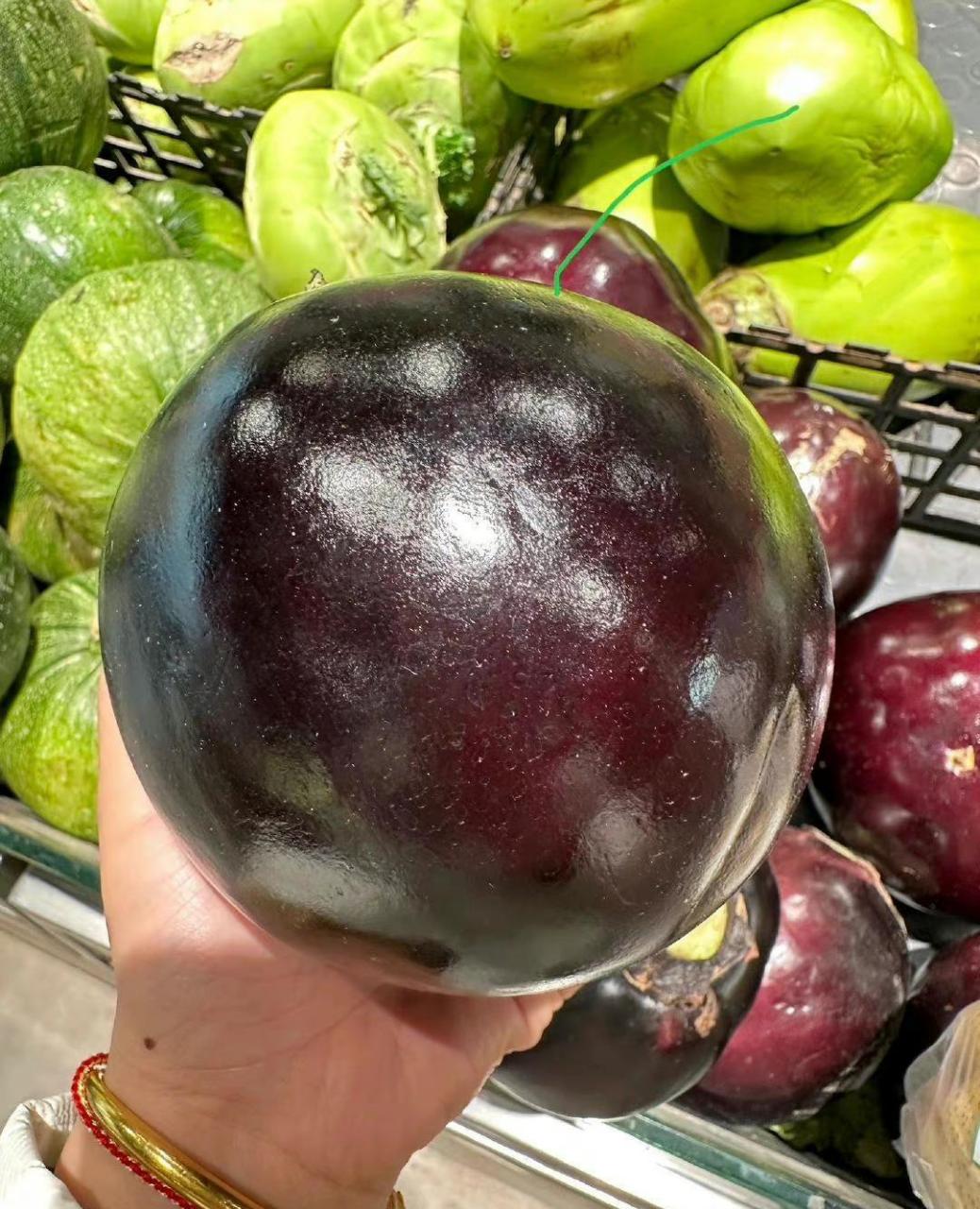 这是我见过最大的车厘子.