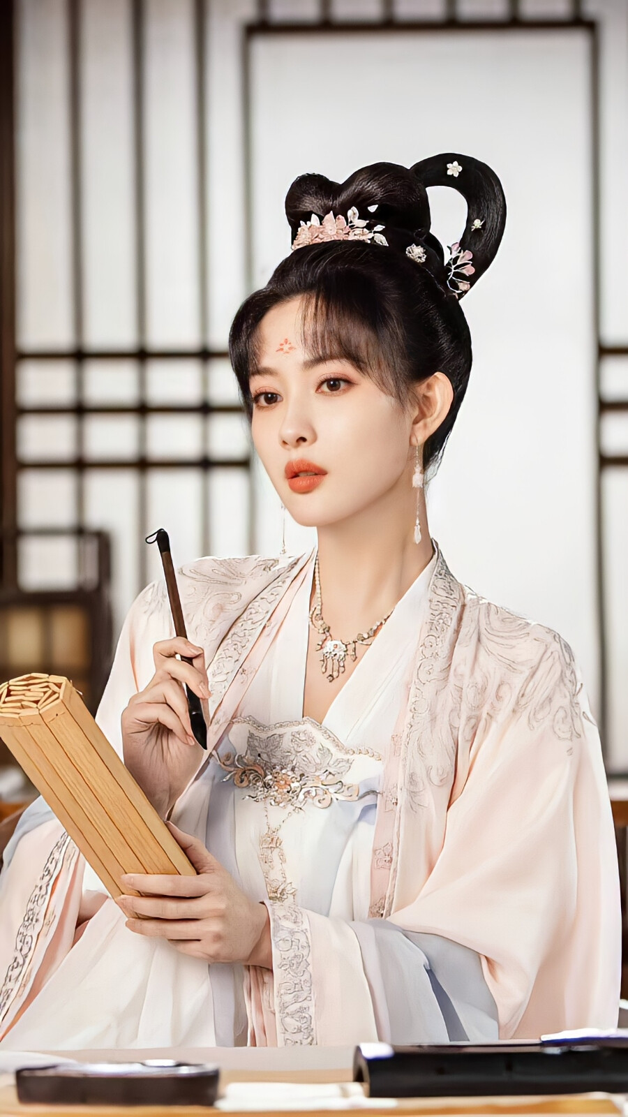 医毒双绝权谋文《忠犬残王嗜宠毒妃》上和继母斗招,下和庶女斗脑