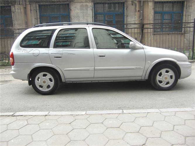 别克赛欧srv,别克赛欧slx和srv有什么区别