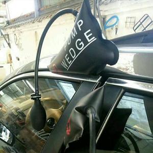 汽车气囊如何开锁?