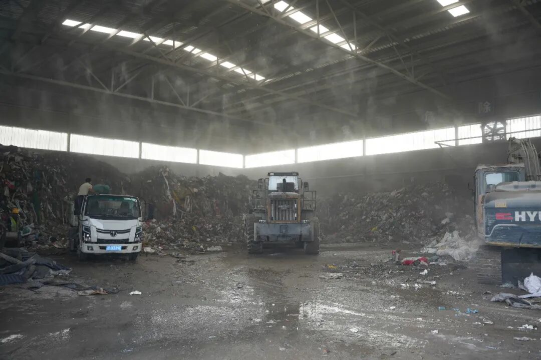 成都市建筑垃圾专项整治行动持续推进中!装修垃圾被清走后,去了哪里?