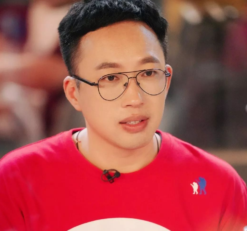 有种"整容"叫于正减肥,曾嫌弃他土和丑,如今瘦下来判若两人!