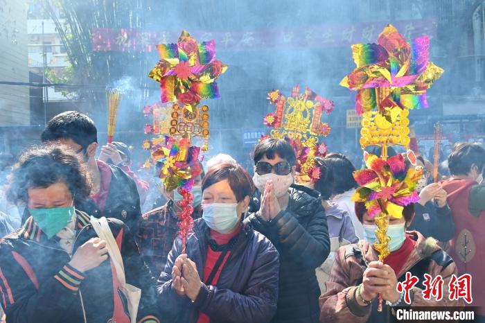 广州荔湾"坑口生菜会"热闹开锣