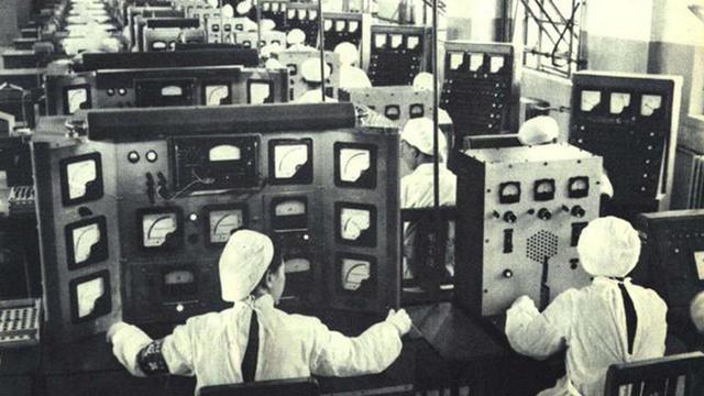 新中国值得铭记的建设故事|第一个现代化电子管厂—北京电子管厂