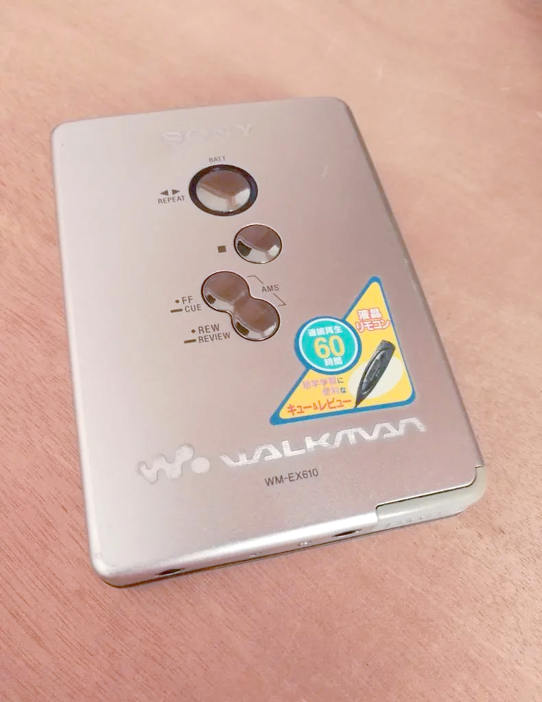 索尼随身听:那些年承载音乐梦想的磁带记忆