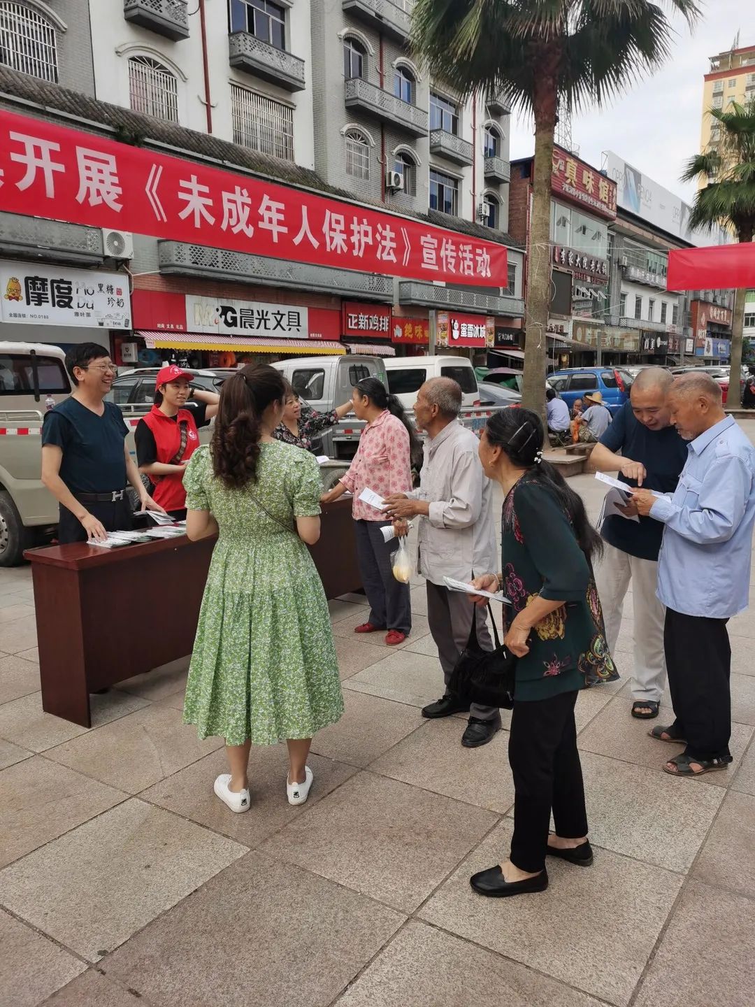 「基层动态」临江镇妇联开展未成年人保护法宣传活动