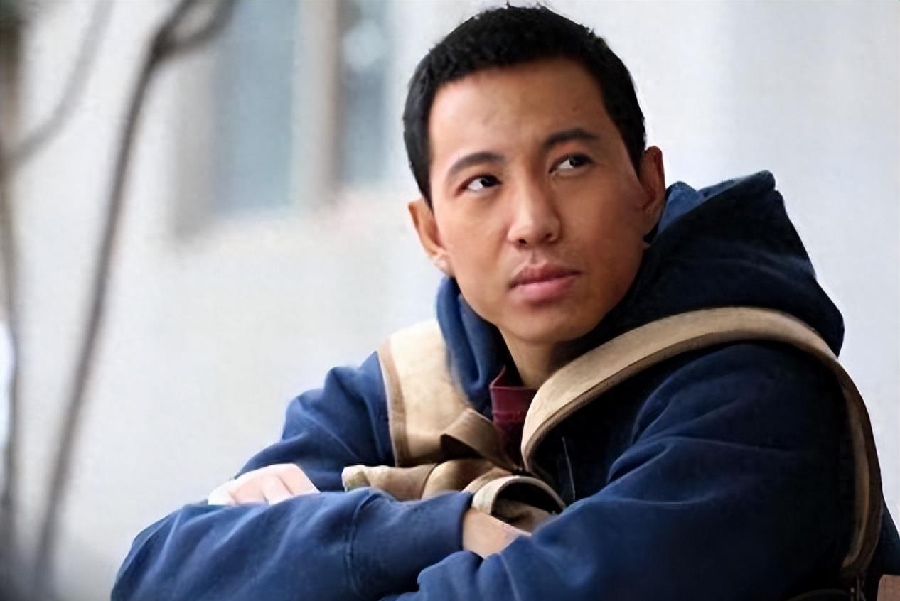 著名演员谷智鑫:34岁被马踩成废人,孕妻8年一把屎一把尿伺候