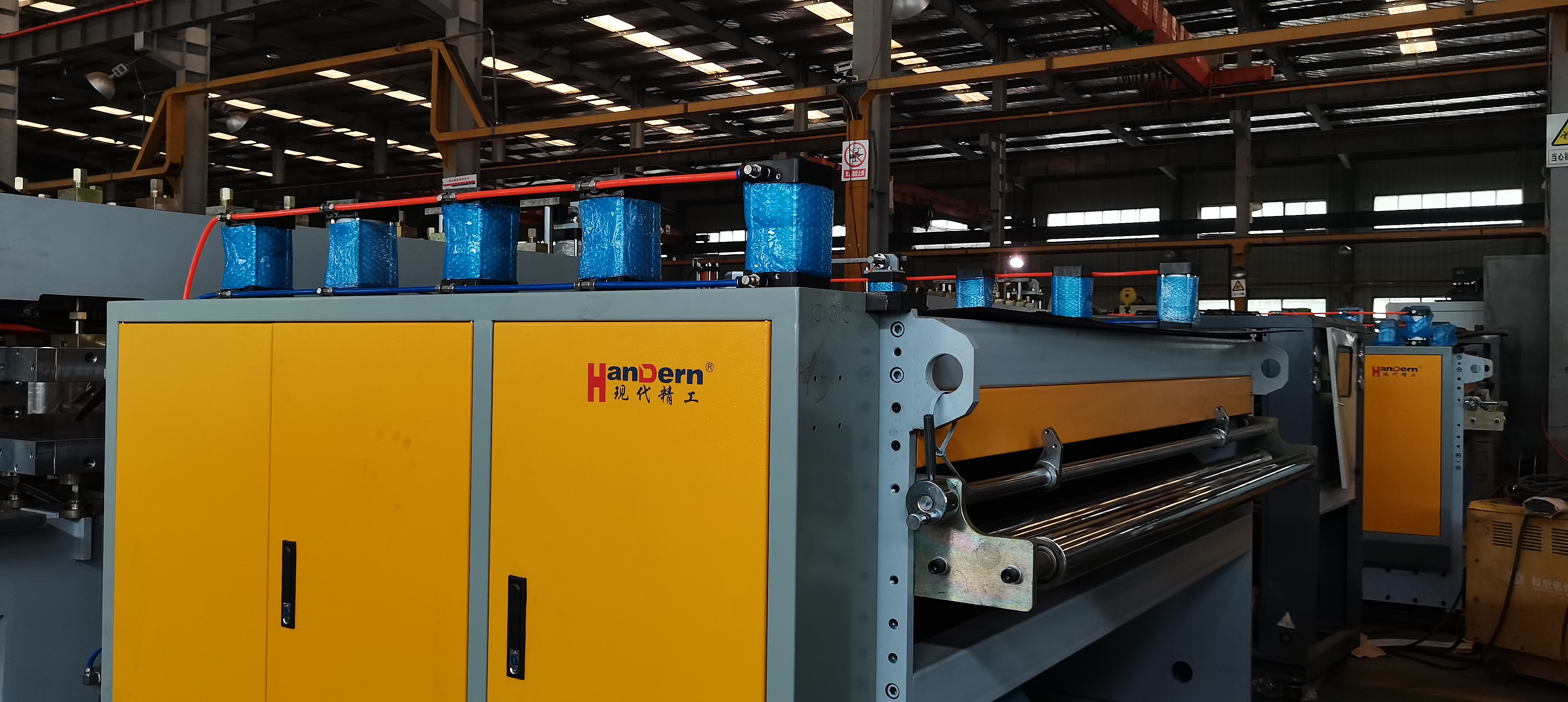 pp中空格子板设备