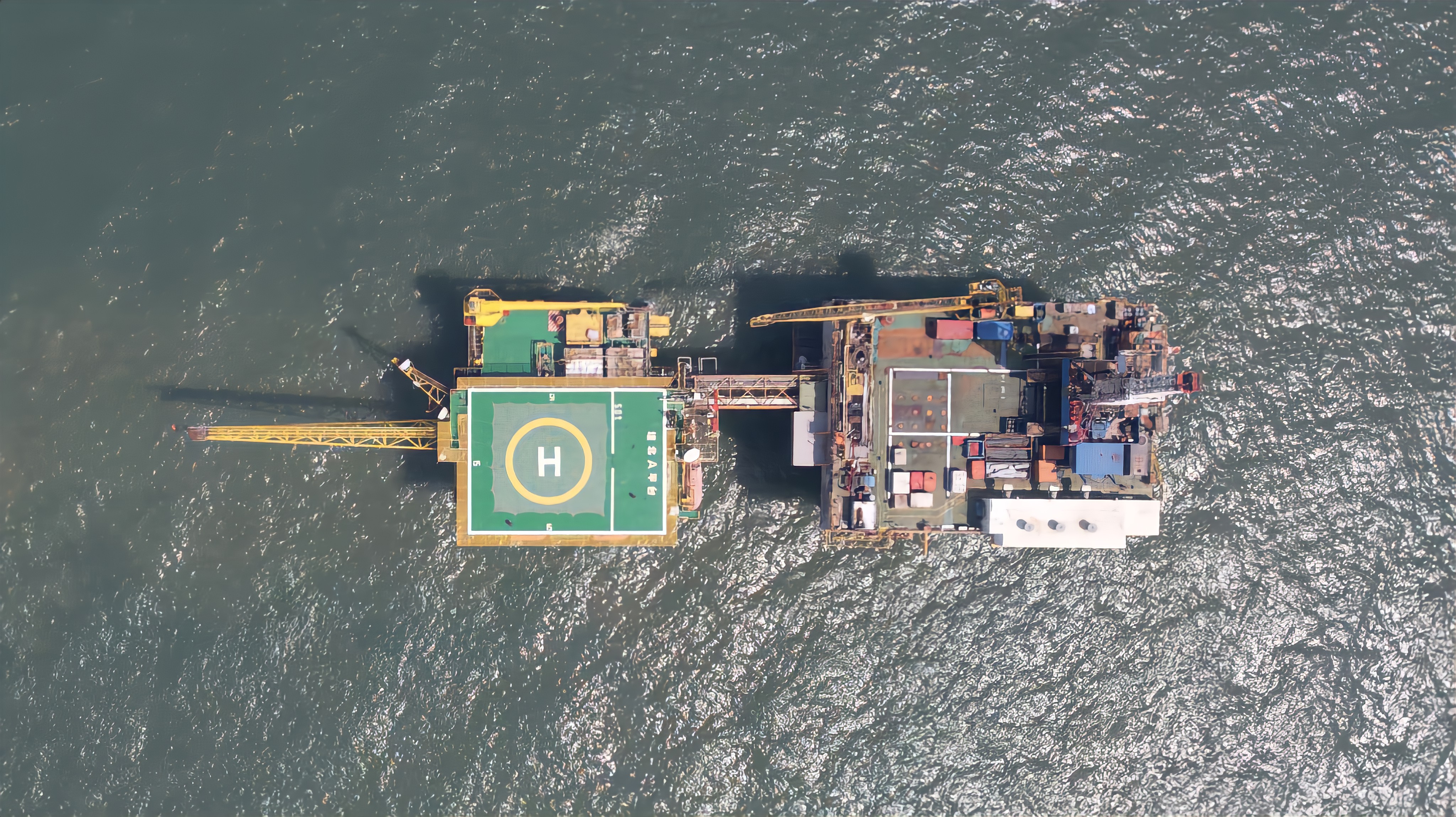 渤海埕北a平台国家基本气象站:"孤独"的海上气象观测站