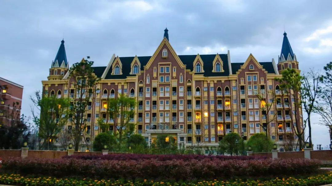 贵州财经大学和贵州财经大学商务学院(贵州财经大学与贵州财经大学中外合作办学有什么区别)
