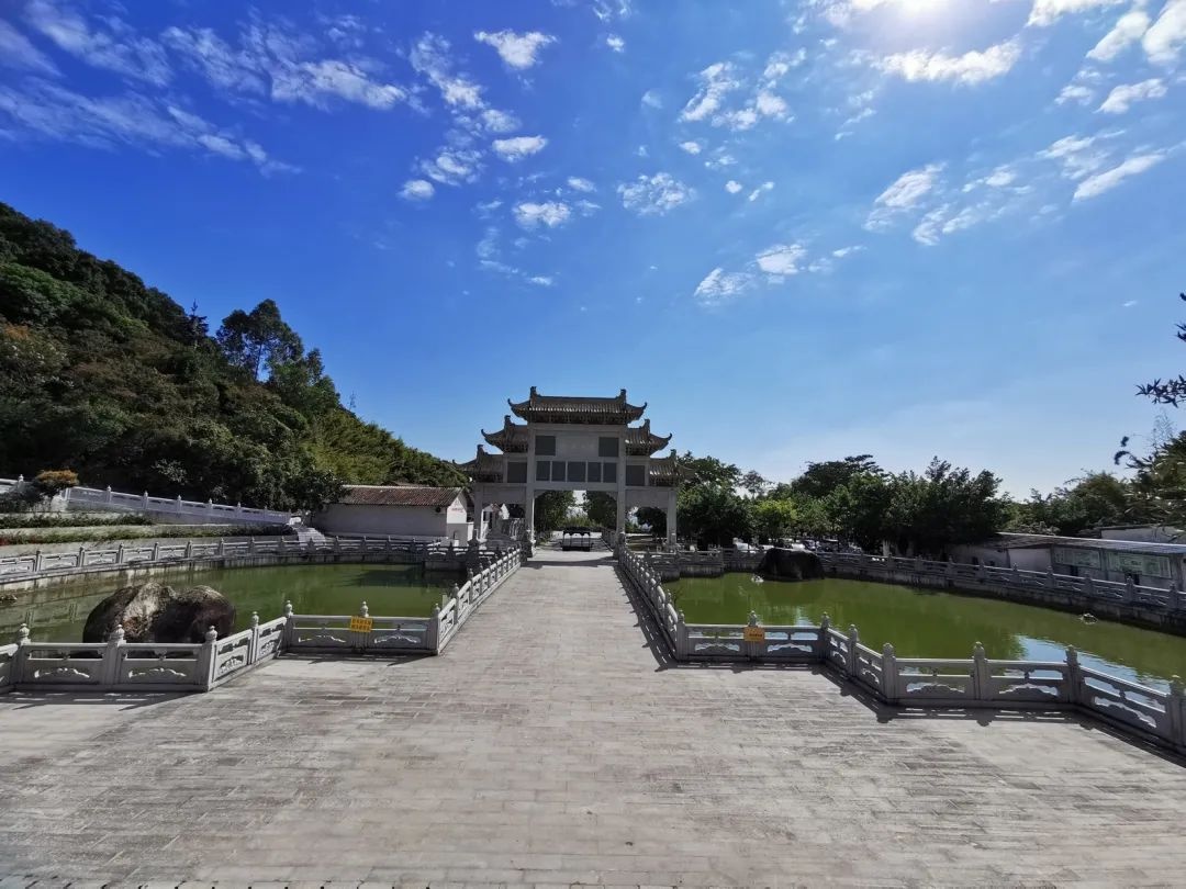 元旦来华峰寺登高赏花