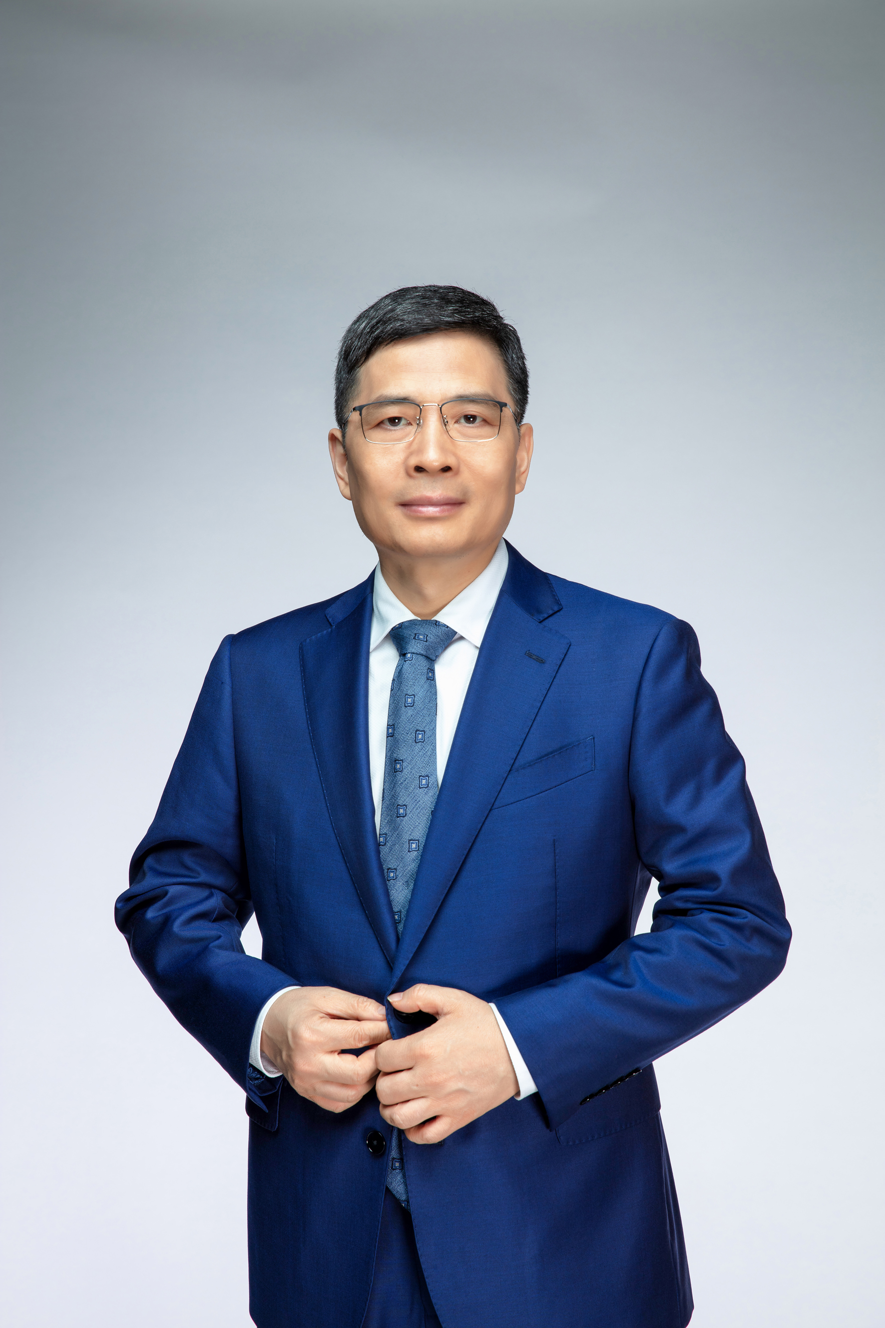 周云杰代表:加速数实融合,激发澎湃动能