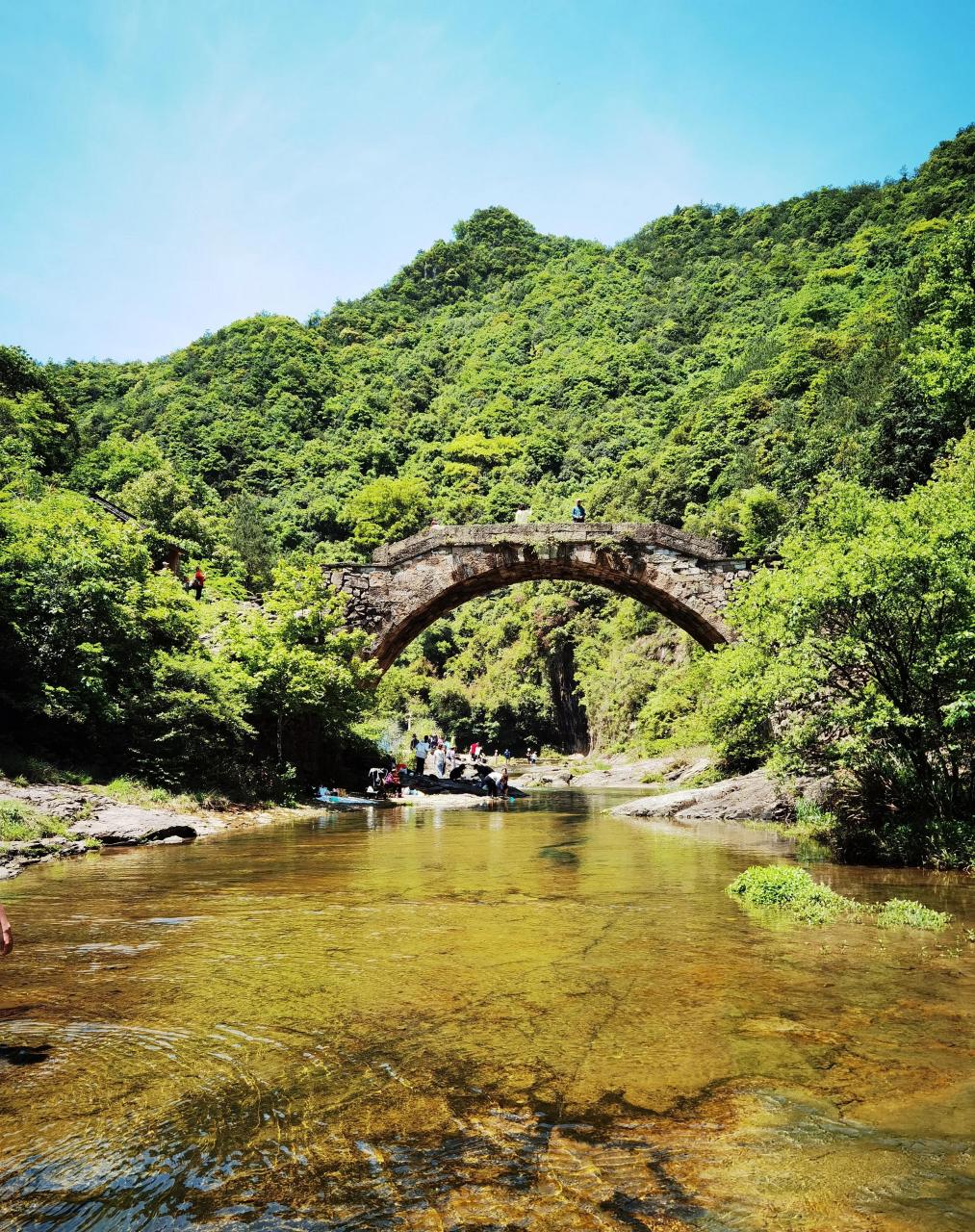 新昌镜岭镇风景区图片