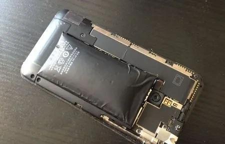 iphone电池鼓包可以免费更换吗为什么在线