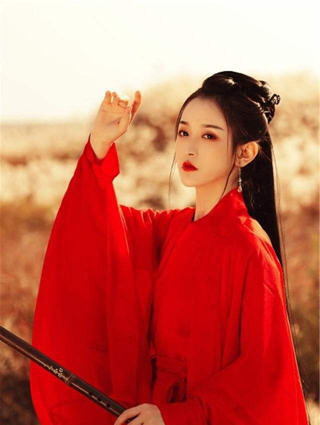 《护国公主》政治婚姻将他们绑在一起,他们从冷眼相看到心心相惜