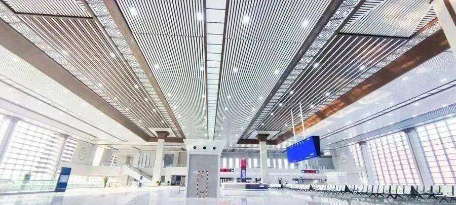 惊艳亮相!带你走进济莱高铁莱芜北站!