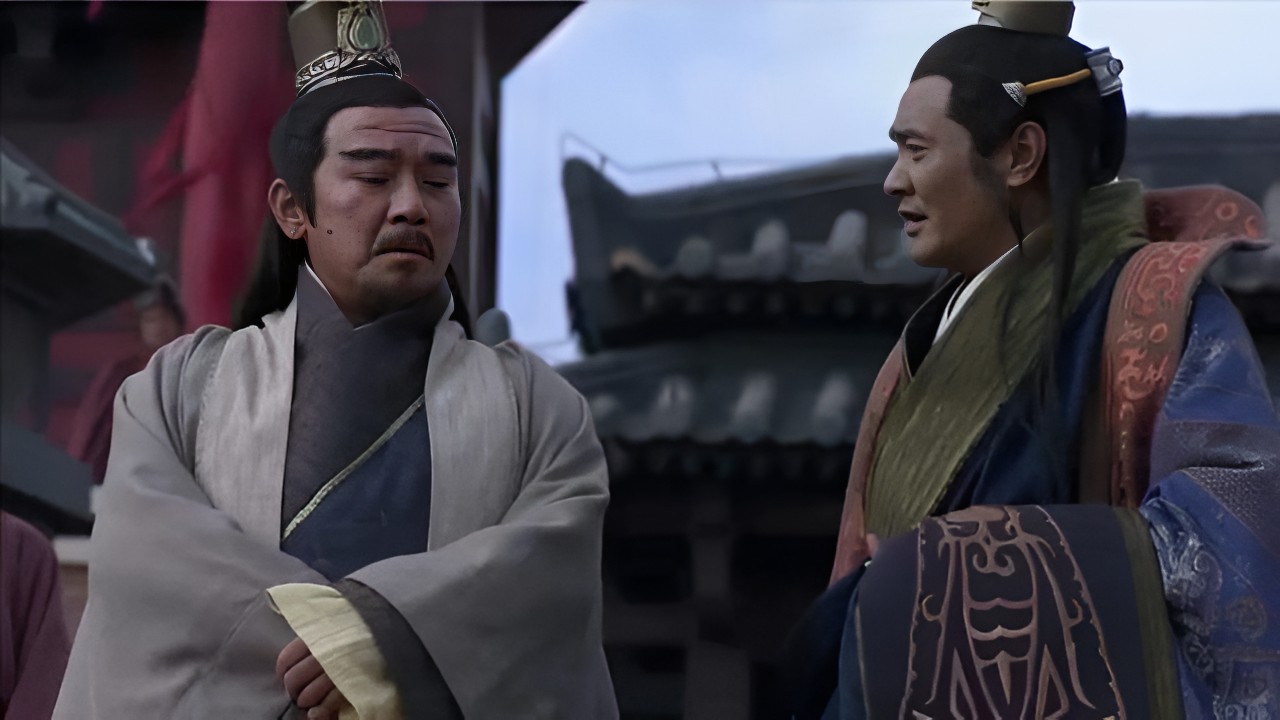 魏惠王拉着弟弟公子卬的手说:"真后悔当初没有亲手杀了商鞅!