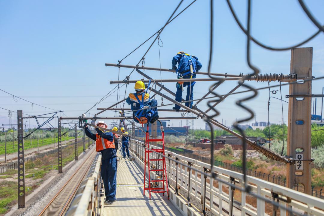 铁路供电段和电务段有什么区别