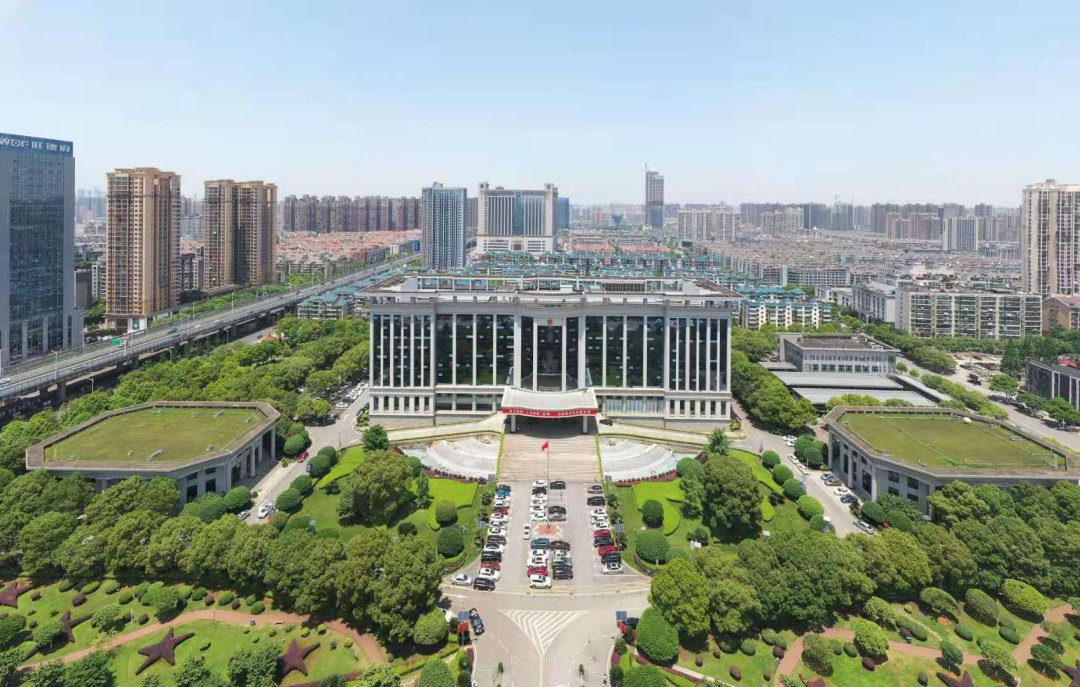 节假日免费停车!芙蓉区政府520个车位向您开放!