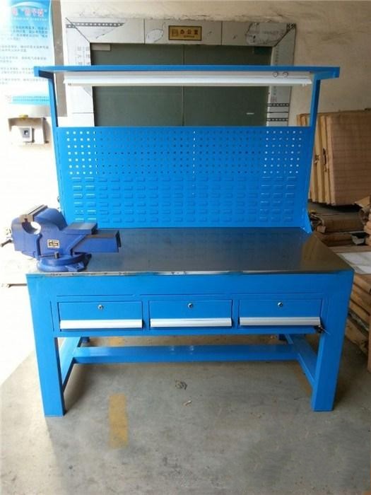 工具桌