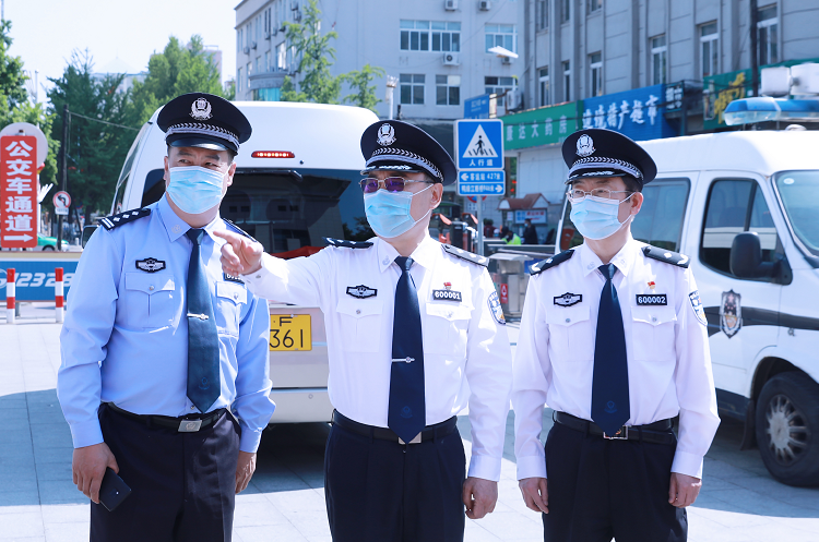 孟炜副市长实地督导检查疫情防控工作