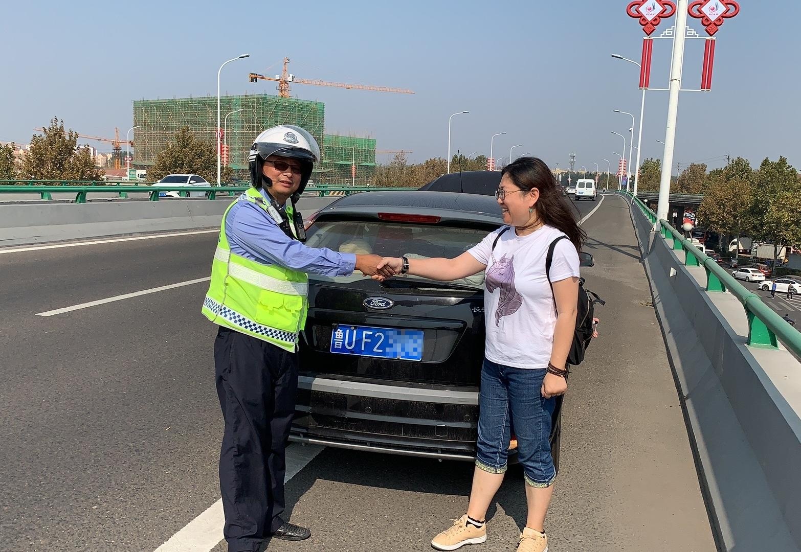 交警李德 爱在路上 路在心上