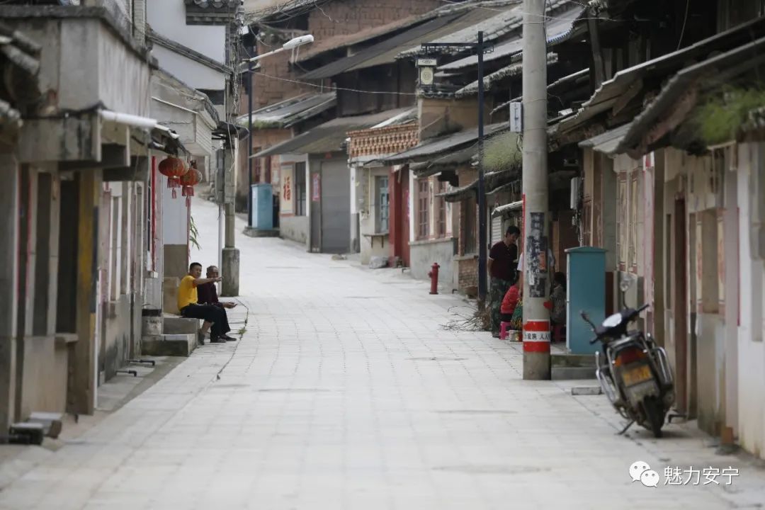 「人文安宁」秋天,在百年老街禄脿村,清凉满满