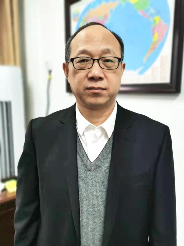 湖北农业发展集团党委副书记,总经理陈华志致广大网友新春贺词