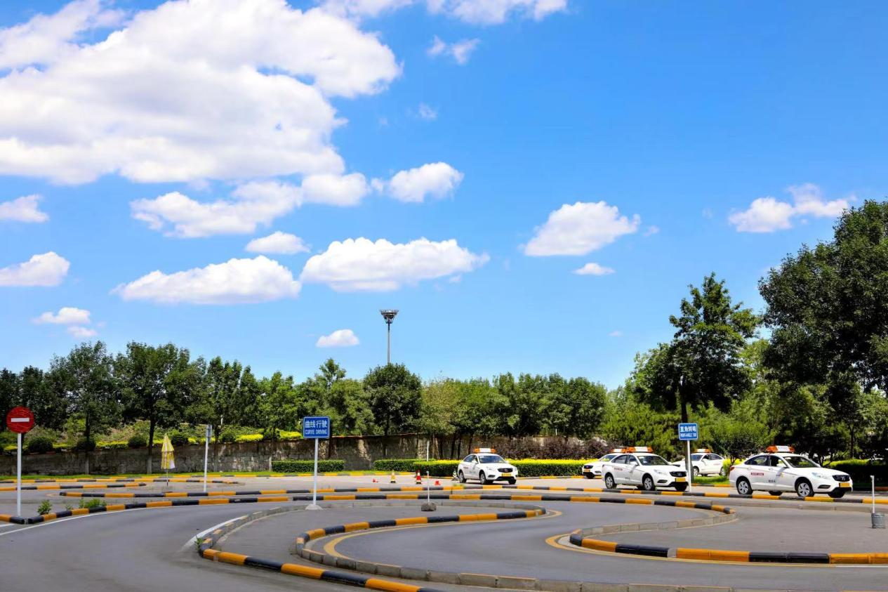 东方时尚驾校,助你轻松拿驾照