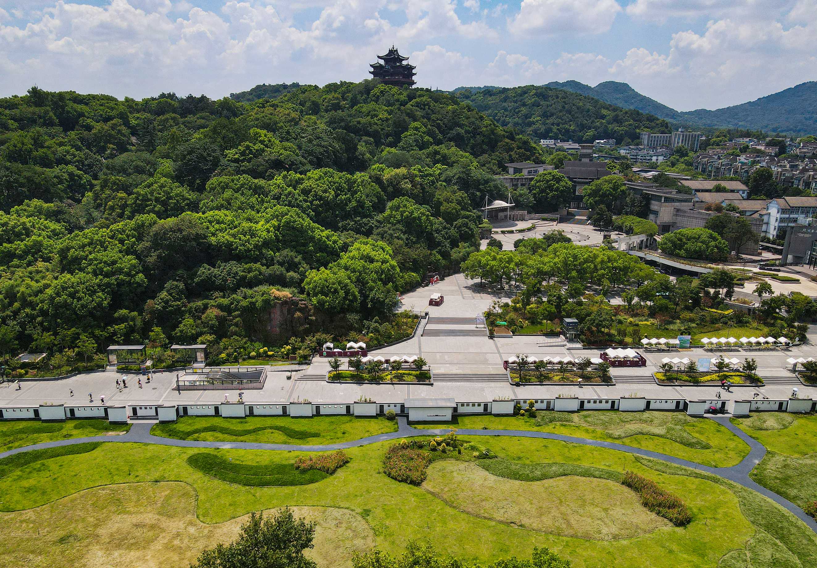 幸福日历·蝶变杭城|城市地标:吴山广场