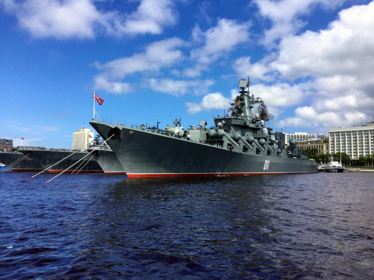 图为俄罗斯海军舰艇