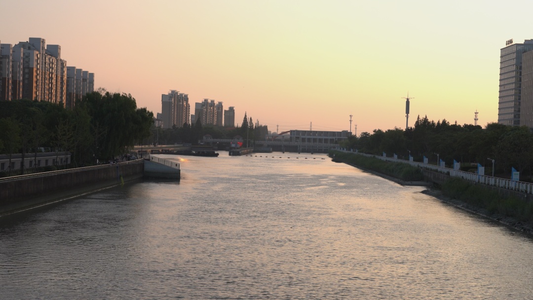 闵行:微风轻拂淀浦河,来这里邂逅美好吧