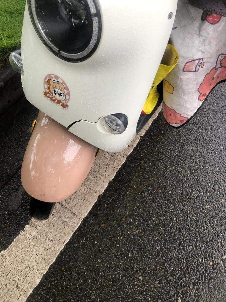 电动车外壳破损如不及时修补,将引发多重潜在风险