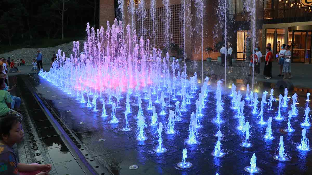 滁州定远音乐喷泉 小区别墅喷泉 音乐喷泉厂家 新疆制作喷泉厂家