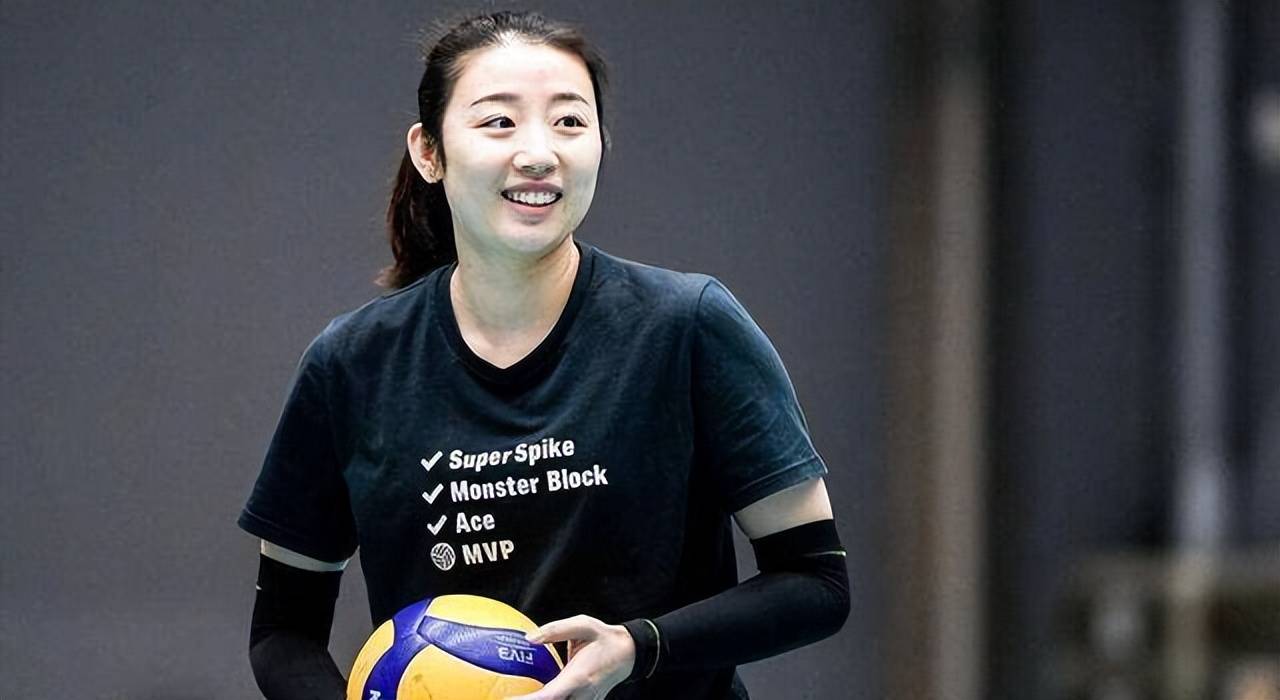 斯坎迪奇官方欢迎姚迪,美迪秀散装英语,朱婷泡茶扫榻相迎