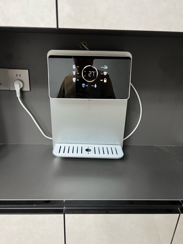 云米即饮壁挂管线机靠谱吗?经验:设计精巧 功能全面