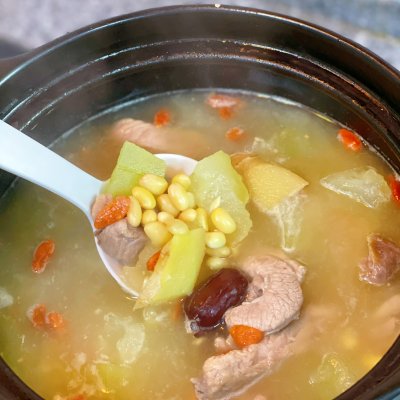 姑娘隔三差五就要吃冬瓜排骨黄豆汤,超好吃还不长肉