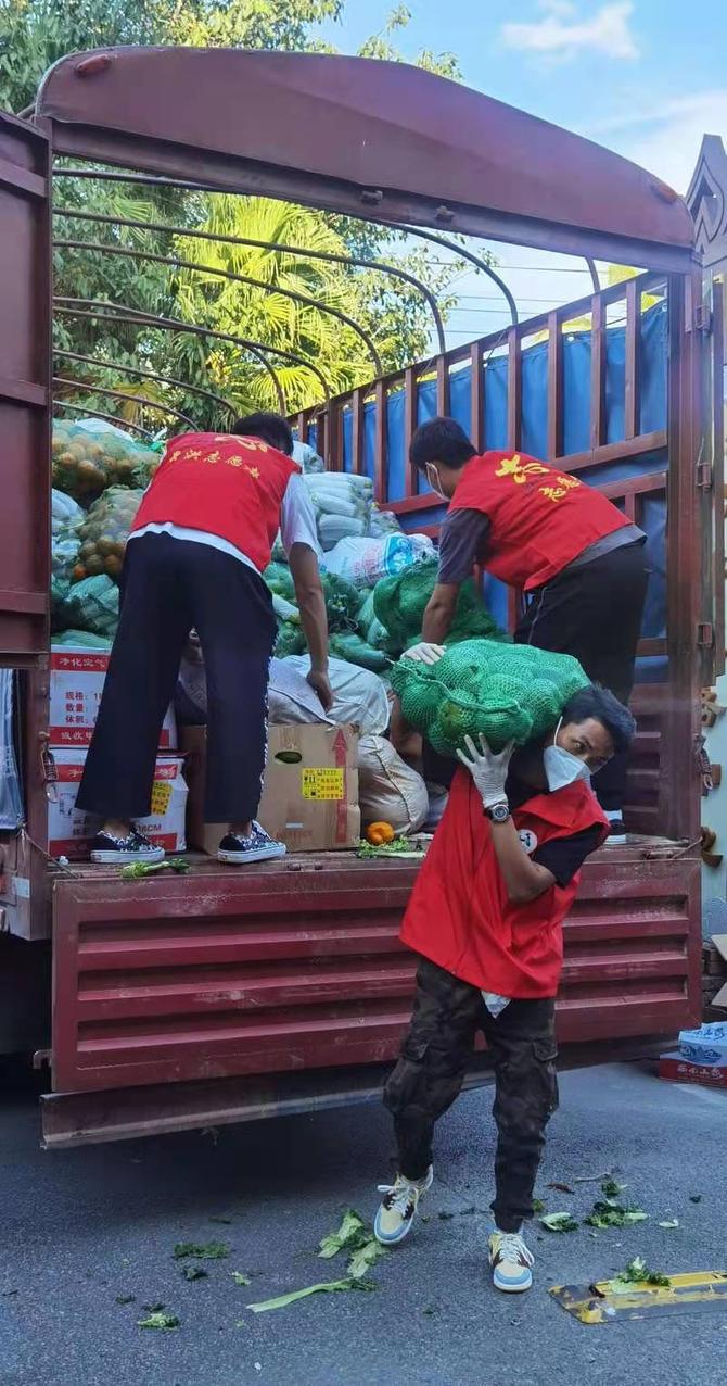 抗擊疫情溫暖同行景洪市全力保障告莊西雙景滯留遊客生活服務和安置